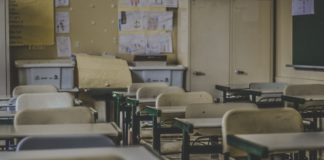 90.000 Schüler in Spanien in vorbeugender Quarantäne heißt für Mütter Keine Hilfe, Keine Flexibilität, Keine Telearbeit, Urlaub ohne Bezahlung