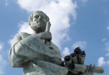 Ayuso greift die Spanische Regierung von Sánchez und Illa an Der Philosophenminister von dem ich nicht weiß woher er die Daten bezieht