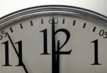 Countdown Madrid - Sánchez droht Madrid mit Verhängung des Alarmzustandes wenn die Regionalregierung bis 12 Uhr keine Entscheidung trifft