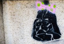 Neues Spanisches königliches Dekret Sánchez übernimmt Macht und Kontrolle des europäischen Corona-Hilfsfonds