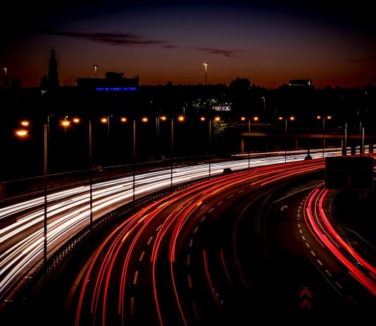 Spanische mautpflichtige Autobahnen die kostenlos sind oder werden Beispiel im Jahr 2074 die AP-53 zentralgalizische Autobahn