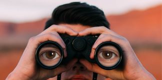 Deutscher Bundesnachrichtendienst soll Internet- und Mobilfunkanbieter hacken und die Kommunikation aller Kunden überwachen