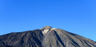 Vulkanausbruch Alarm der Stufe Gelb auf der Kanarischen Insel La Palma