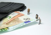 Spanische Regierung ordnet an alle Geldstrafen zurückzuerstatten die während des ersten Alarmzustands verhängt wurden