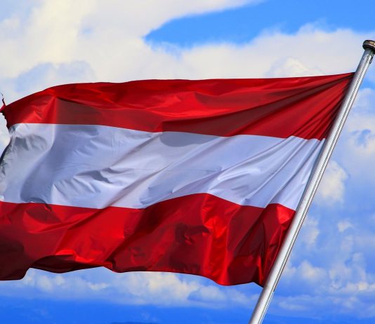 Kurz ist weg! Österreichischer Bundeskanzler tritt wegen Korruptionsvorwürfen zurück