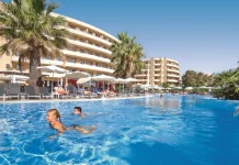 Rolle rückwärts: alltours hebt 2G-Regel für Hotelkette allsun auf Mallorca und den Kanaren auf
