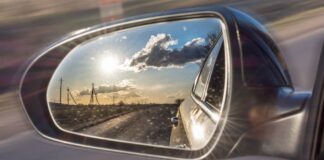 Auto Spanien Spiegel Warnung