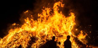 Johannisnacht Feuer Lleida
