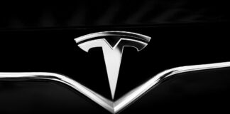 Tesla Spanien Valencia