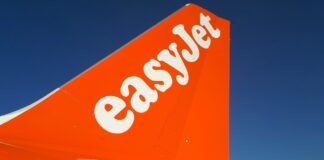 Easyjet Flieger aus Lanzarote zwingt 19 Personen aus dem Flugzeug auszusteigen weil es zu schwer zum Fliegen ist