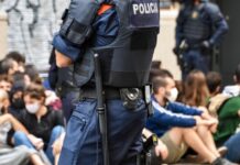Schlagstock Polizei Spanien