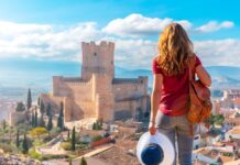 Touristen Spanien August 2023