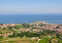 Vista_aerea_Comillas