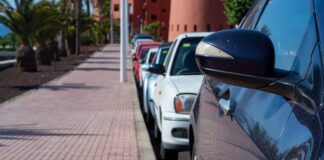 100 Euro Geldstrafe wenn man sein Auto in Spanien in der entgegengesetzten Richtung park