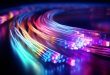 Die Zukunft ist da Lichtgeschwindigkeit Internet für alle dank neuer Glasfasertechnologie von Telefónica und Indra