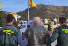 Ein 70-jähriger Österreicher wird in Teulada wegen Betrugs von neun Millionen Euro verhaftet