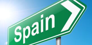 Mehr als 6,8 Millionen Ausländer haben Dokumente um sich in Spanien aufzuhalten