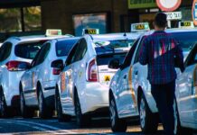 Neue Vorschriften bei Calpes Taxifahrern ist angemessene Kleidung