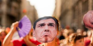 Tritt Sánchez am Montag zurück Was denken Sie Die 4 Optionen die nun möglich sind