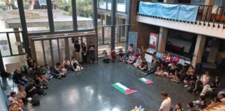 Das pro-palästinensische Lager übernimmt das Innere der Philosophischen Fakultät der Universität von Valencia