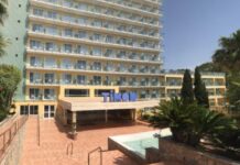 Ein 23-jähriger Deutscher Tourist stirbt auf Mallorca nach einem Sturz von einem Hotelbalkon
