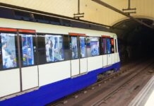 Ein Mann der zum Urinieren auf die Gleise gegangen war stirbt nachdem er in Madrid von der U-Bahn überfahren wurde