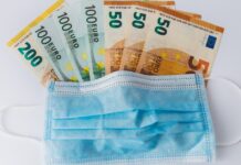 Maskendeals Die Polizei durchsucht das Gesundheitsministerium der Kanarischen Inseln