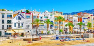 Der Preis für die Anmietung einer Immobilie an Spaniens Küste im Sommer ist in den letzten zehn Jahren um 75,8 % gestiegen