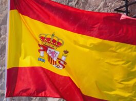 Die Verstaatlichung Spaniens von Ausländern ist im letzten Jahr um 32,3 % gestiegen