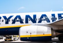 Ein Mann wurde wegen falscher Bombendrohung in einem Ryanair-Flugzeug verhaftet der den Flughafen Ibiza für 45 Minuten lahmgelegt hat