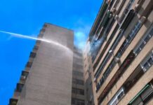 Elf Verletzte bei Feuer das ein Haus in Madrid zerstört hat
