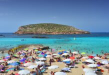 Spanien begegnet dem Sommer mit explodierenden Preisen für Unterkünfte und Restaurants