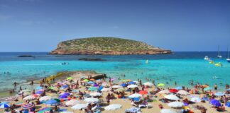 Spanien begegnet dem Sommer mit explodierenden Preisen für Unterkünfte und Restaurants