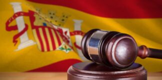 Pedro Sánchez erwägt eine Klage gegen den Richter einzureichen der gegen seine Frau ermittelt