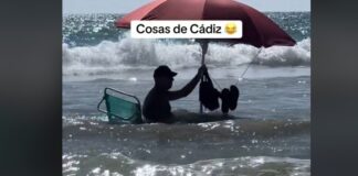 Nicht einmal die Flut nimmt ihm seinen Platz am Strand weg