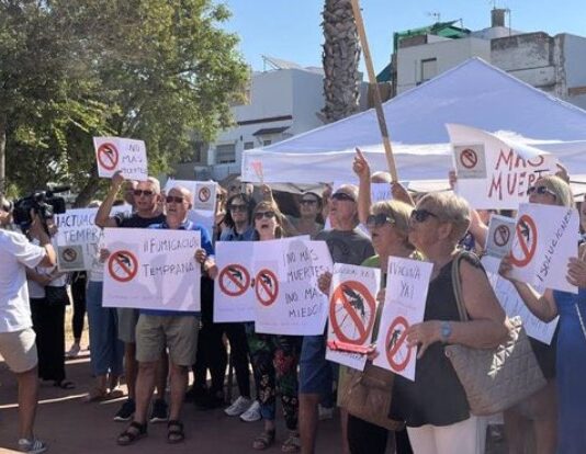 Zwei Tote und 9 Krankenhauseinweisungen lösen in 13 Gemeinden von Sevilla Panik wegen des West-Nil-Virus aus