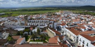 Der portugiesische Verteidigungsminister fordert Spanien auf die Stadt Olivenza in Badajoz an Portugal zu übergeben