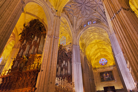 Kathedrale und Giralda in Sevilla