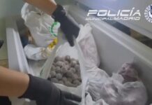 200 Kilo verdorbenes Essen hinter einem Sofa Polizei schließt neues chinesisches Restaurant in Madrid wegen erbärmlicher Zustände