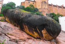 Die Legende von zwei Riesen und einem Felsen aus Castellón