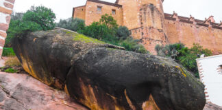 Die Legende von zwei Riesen und einem Felsen aus Castellón