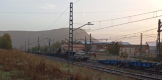 Ein Zug mit gefährlichen Gütern entgleist in Guadalajara