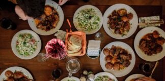 Es gibt nur wenige Dinge, die spanischer sind, als um neun Uhr abends zu Abend zu essen