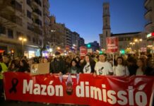 80.000 Menschen demonstrieren in Valencia und fordern den Rücktritt von Präsident Carlos Mazón