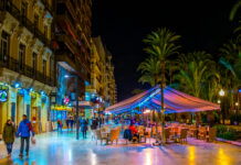Alicante bei Nacht