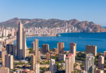 Benidorm erleidet eine albtraumhafte juristische Niederlage mit "historischer" Geldstrafe in Höhe von 330 Millionen Euro