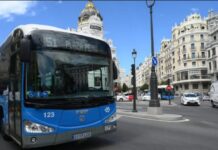 Madrid wird KI-Kameras in seinen Bussen installieren, um Fahrzeuge, die auf der Busspur zirkulieren, mit Geldstrafen zu belegen