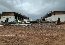 "Tornado" reißt Lagerhallendach ab und tötet drei Arbeiter in Sevilla