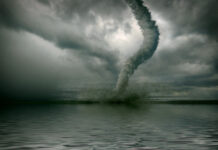 Downburst MXO: Die 250 Tornado-Jäger von Alicante