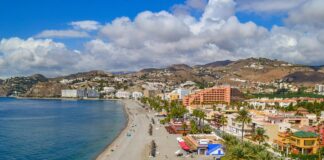 Almuñécar wurde in diesem Jahr zum besten Ort für den Ruhestand in Spanien gekürt